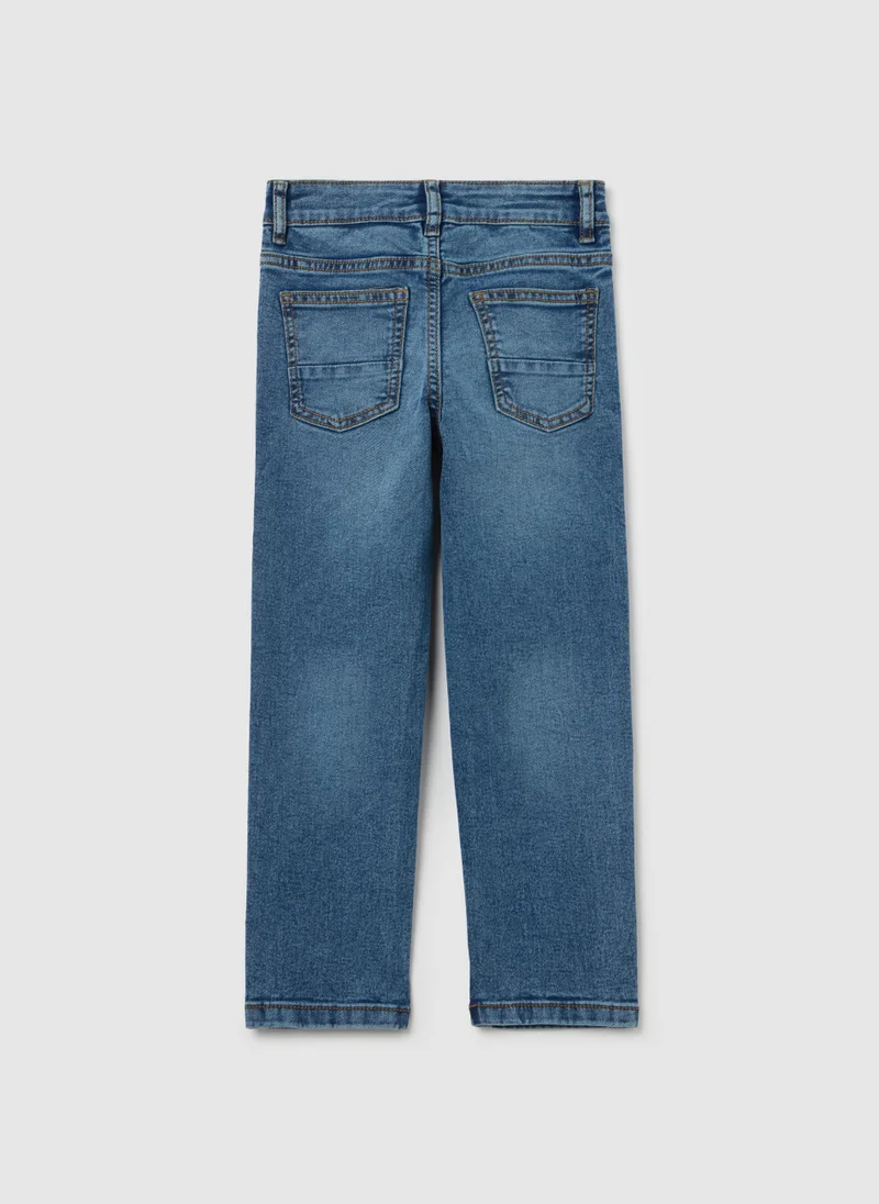 او في اس جينز أو في إس بقصة عادية وخمسة جيوب